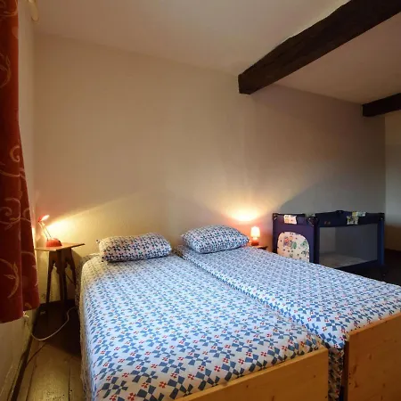 Monumental Holiday Home In Hotton Near Forest Dom wakacyjny